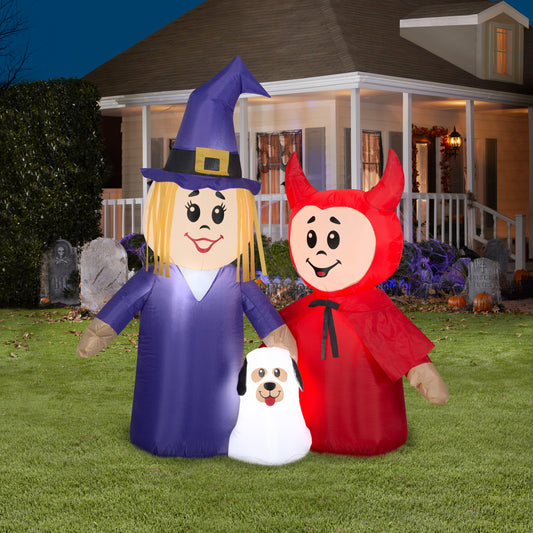 Christmas Inflatable Treater Trio Scene, 5 ft Tall lifestyle