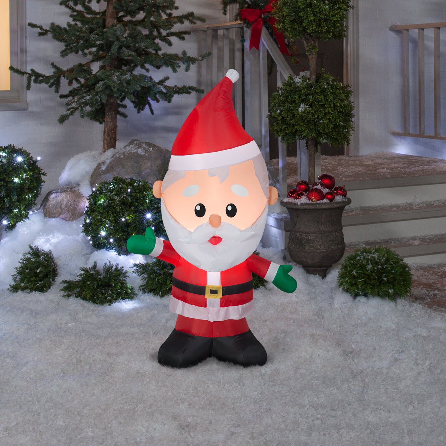 4' Tall Santa Claus Inflatable lifestyle