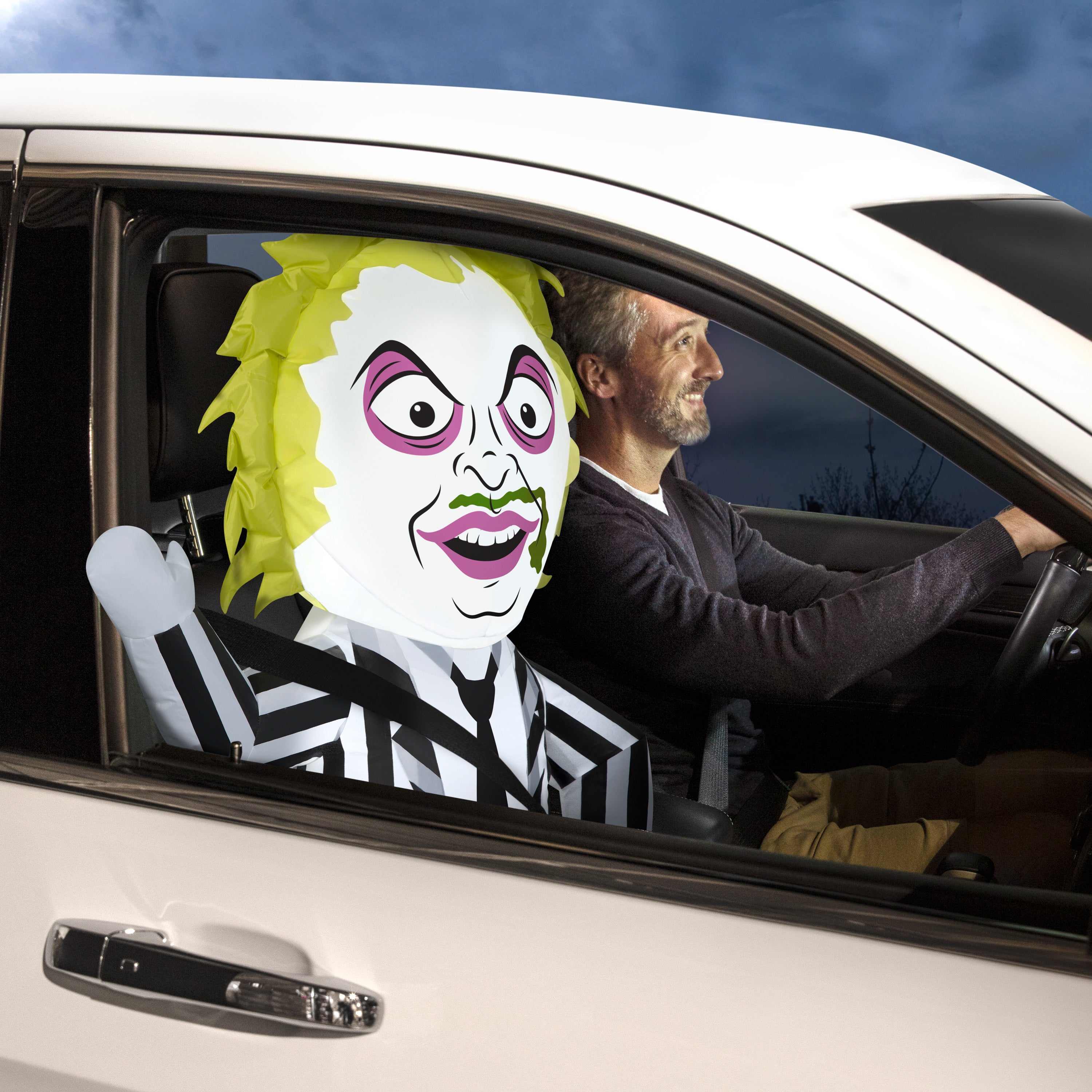 Gemmy Airblown Inflatable Beetlejuice CarBuddy, 3 ft Tall, black