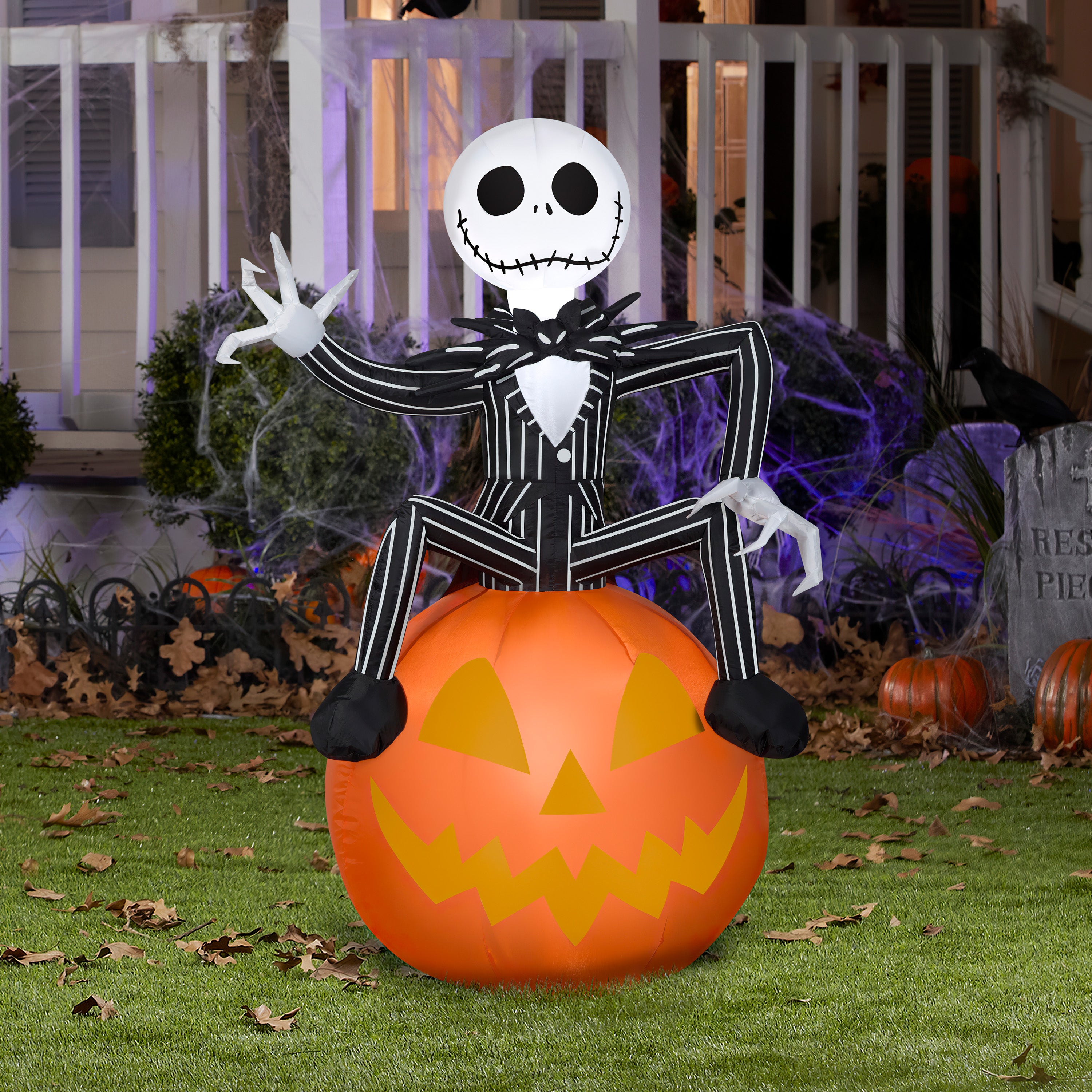 Gemmy 3.5ft Airblown Inflatable Nightmare Before Christmas Jack Skellington on Pumpkin