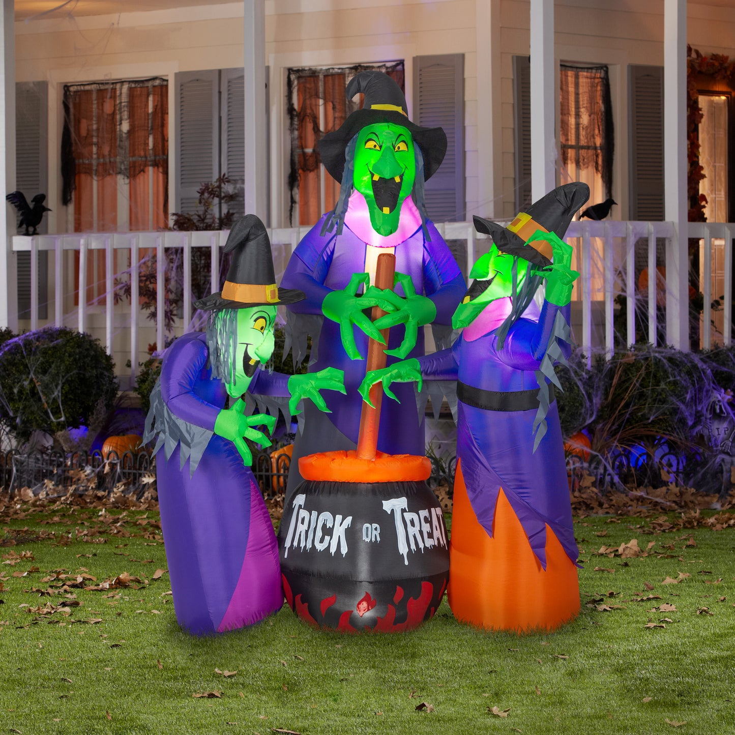 Projection Fire & Ice Three Witches w/Cauldron Scene lifestyle