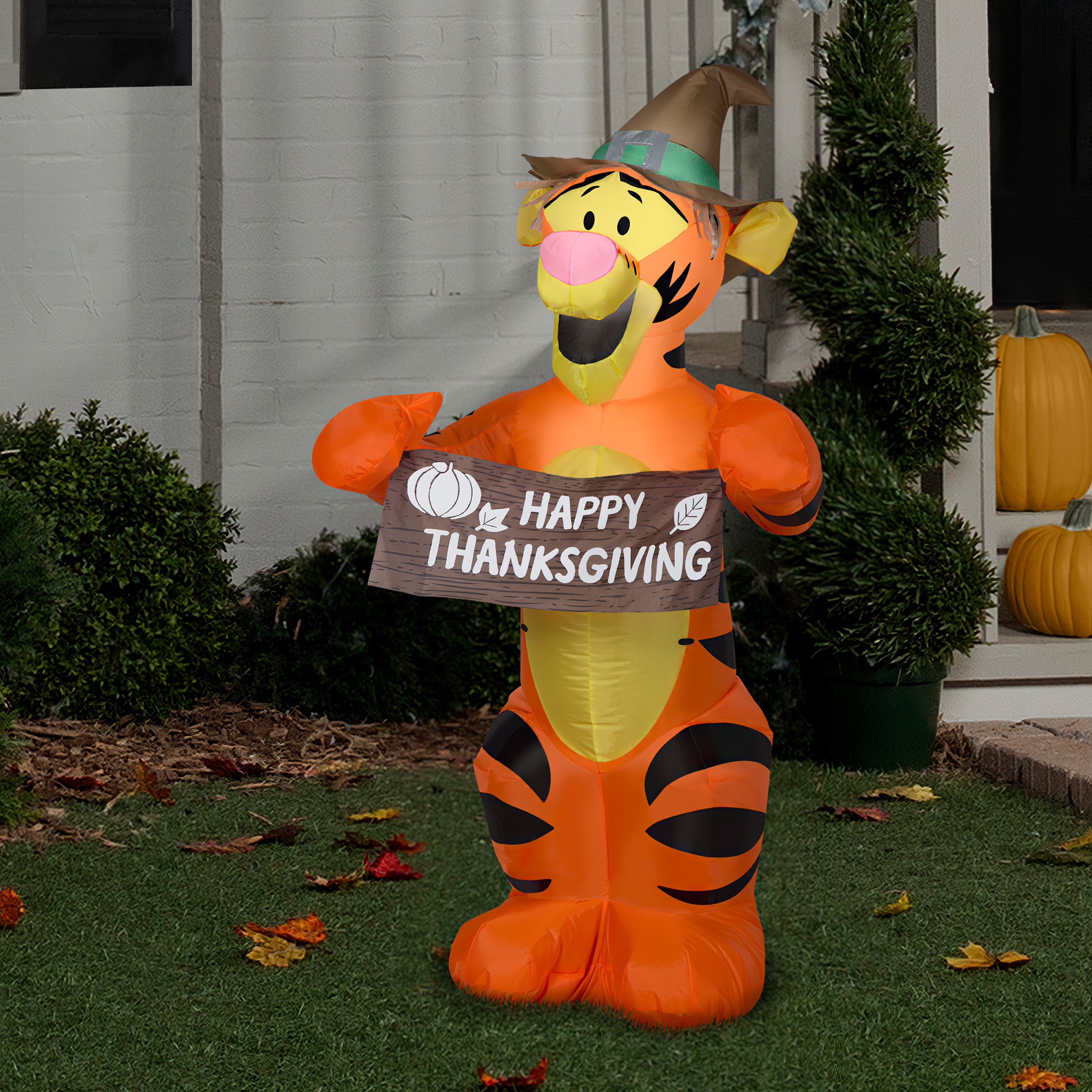 Gemmy 3.5' Airblown Inflatable Harvest Tigger Disney