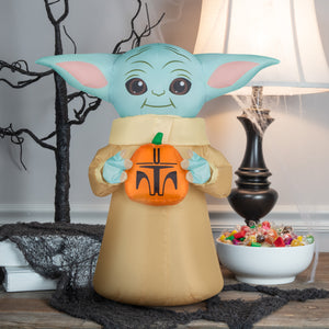 Gemmy Airdorable Airblown The Child w/Pumpkin Star Wars , 1.5 ft Tall, Blue
