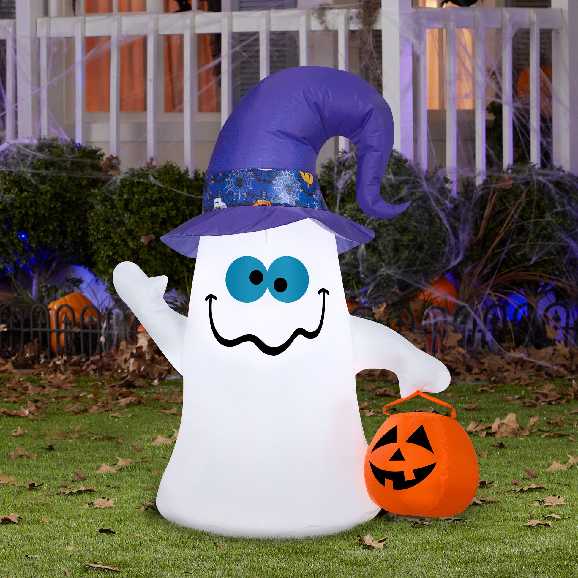 Inflatable Ghost w/Patterned Hat, 3.5 ft Tall lifestyle