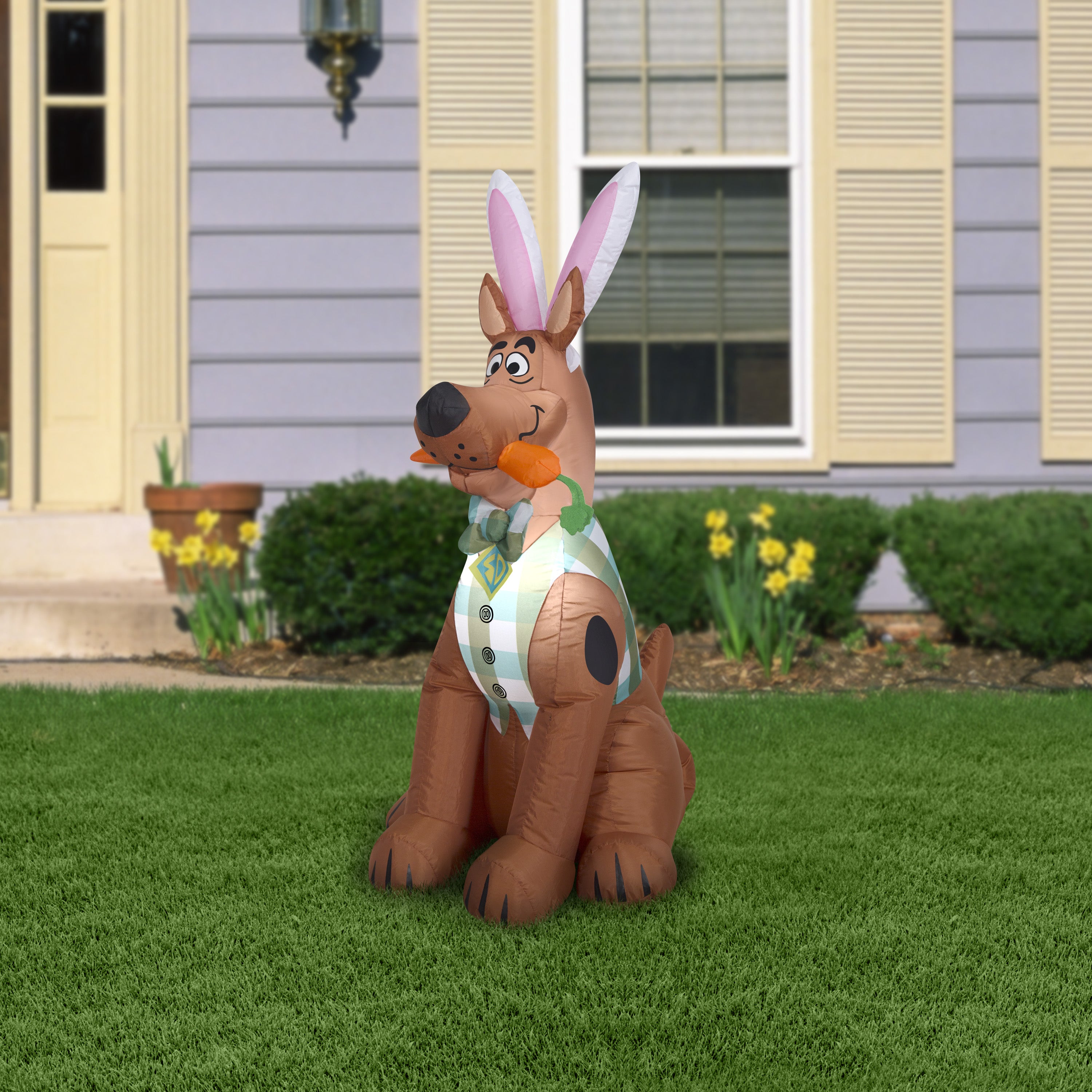 Gemmy 4 ft Airblown Scooby in Easter Outfit SM, Brown
