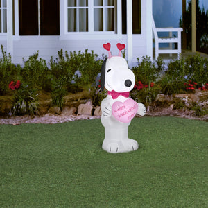 Gemmy Airblown Inflatable Valentine Snoopy, 3.5 ft Tall