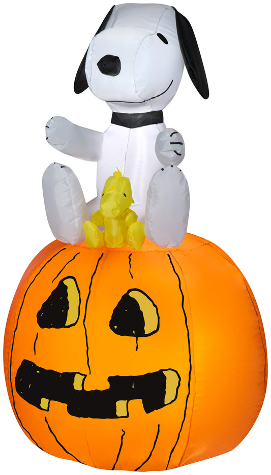 3.5-Ft Peanuts Snoopy & Woodstock on Pumpkin Inflatable