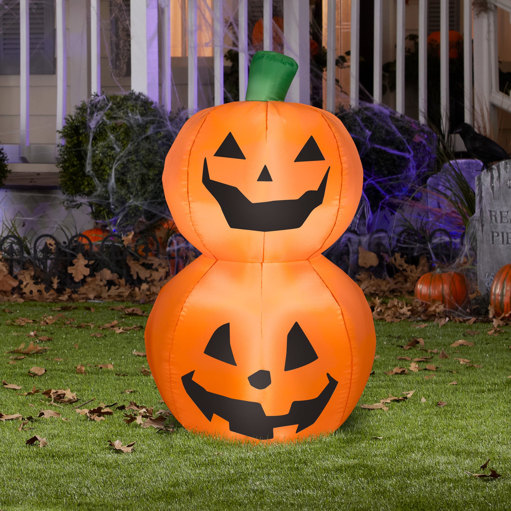 3.5' Pumpkin Duo Halloween Inflatable lifestyle