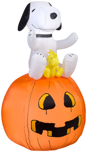 Gemmy Airblown Snoopy on Pumpkin Peanuts, 4.5 ft Tall, Multicolored