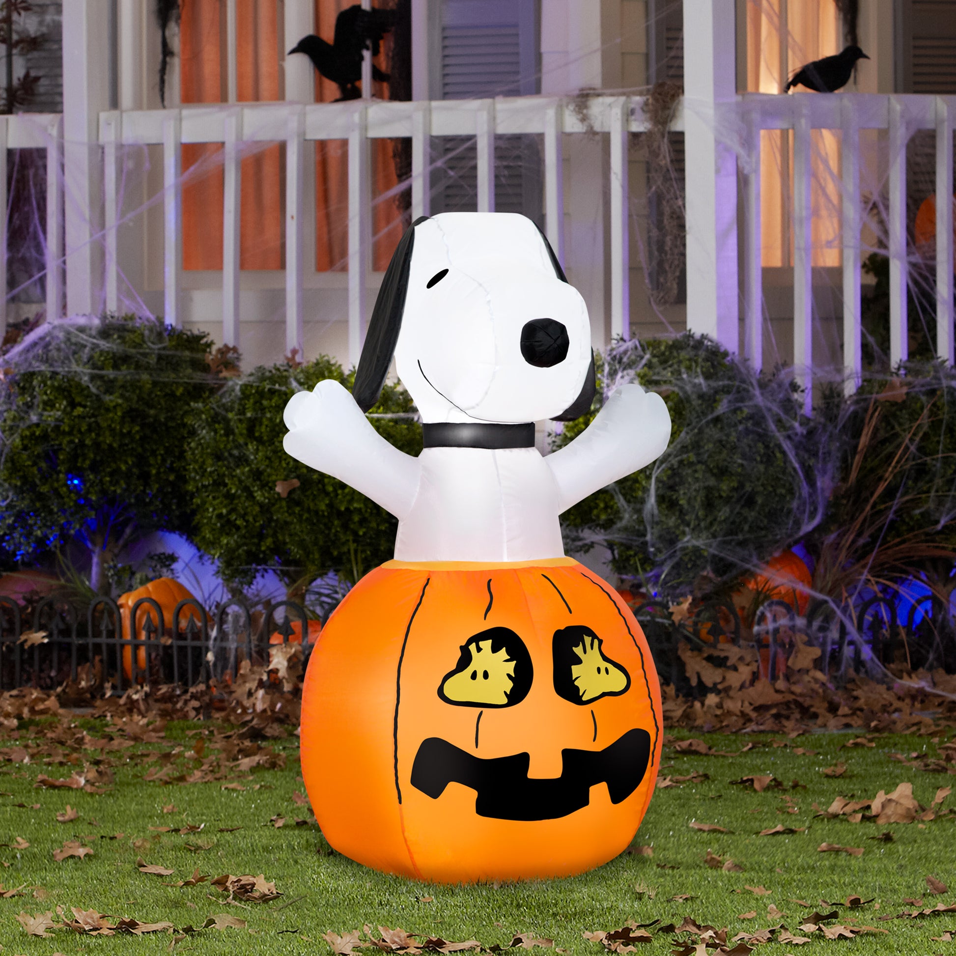 3-Ft Peanuts Snoopy & Woodstock Pumpkin Halloween Inflatable lifestyle