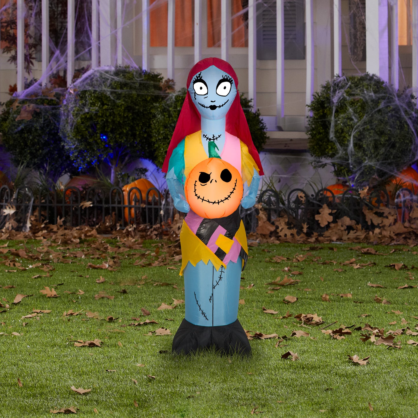 Sally w/Pumpkin Disney, 3.5 ft Tall lifestyle