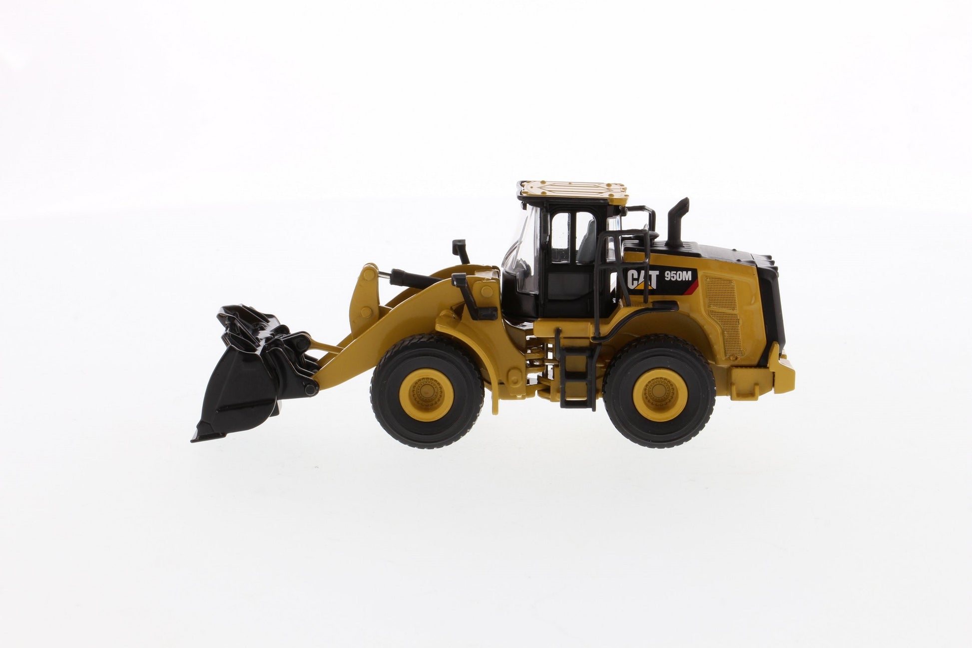 1:64 CAT Small Die-Cast - Wheel Loader image 3