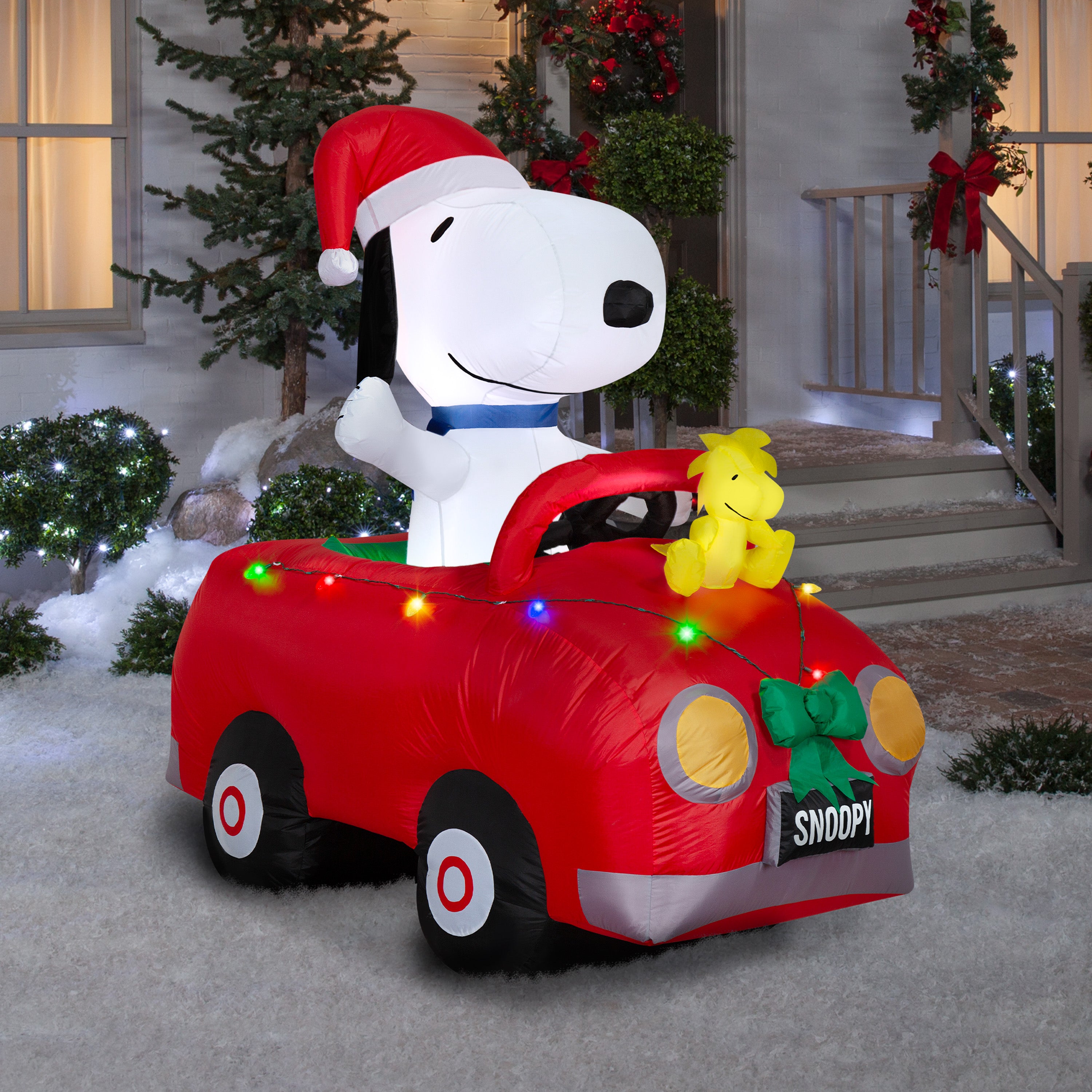 Gemmy Airblown Inflatable Snoopy and Woodstock in Car w/ Christmas Lights Scene Peanuts  , 6 ft Tall