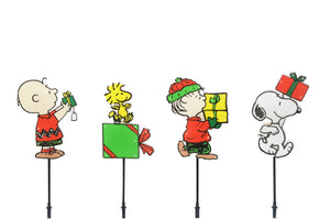 Peanuts 26in Peanuts 4PC Peanuts Gang with Presents Pathway Markers , Red