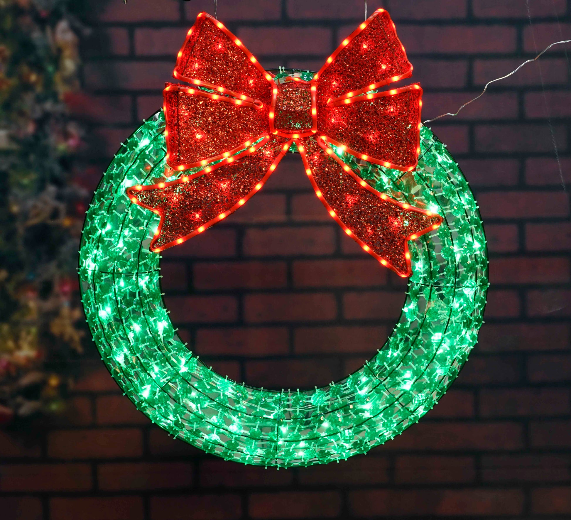 36-Inch Random-Twinkle LED Diamond Beads Wreath Sculpture Christmas Décor image 2