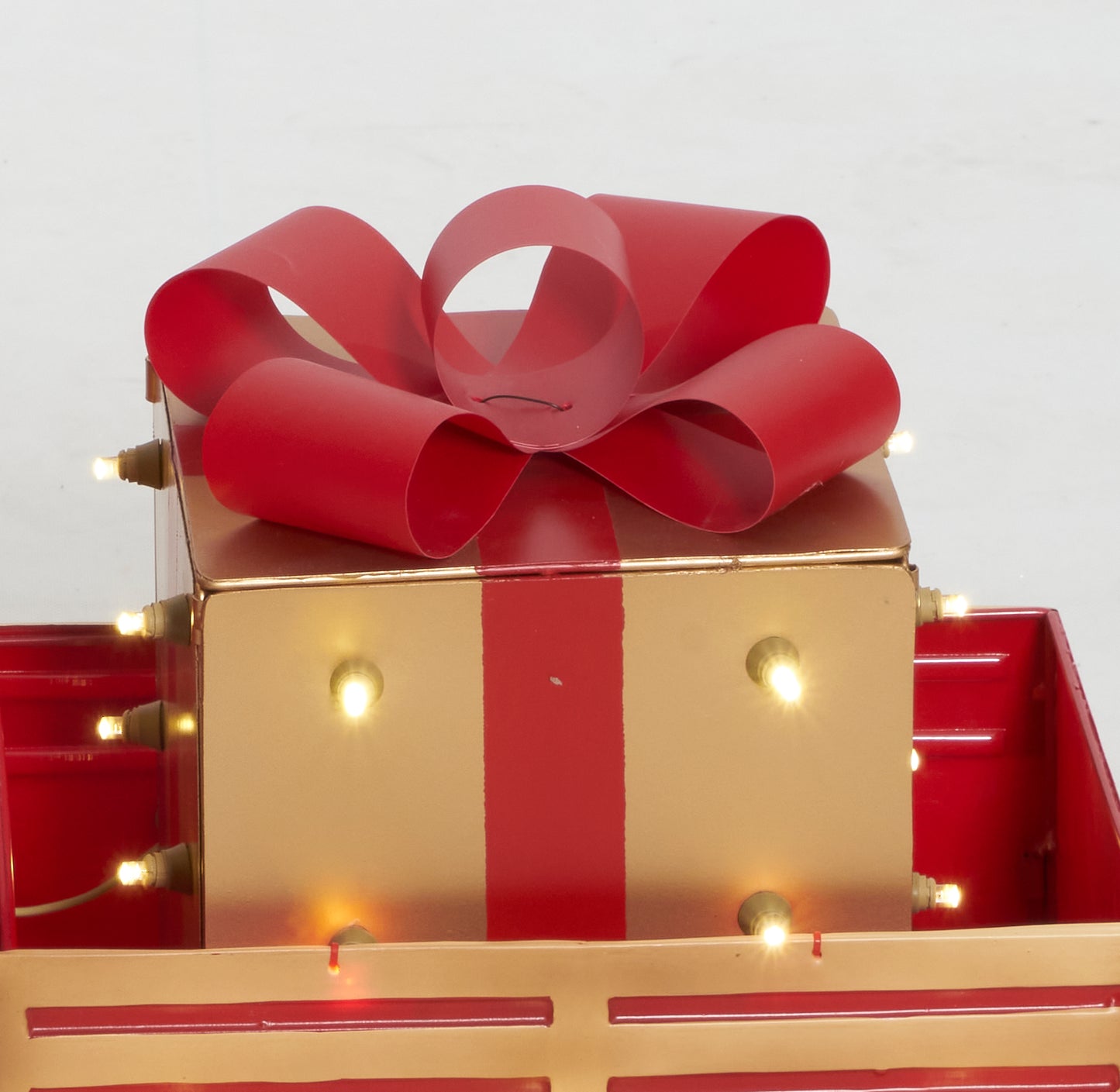 28-Inch LED Truck With Gift Box Sculpture Christmas Décor image 5